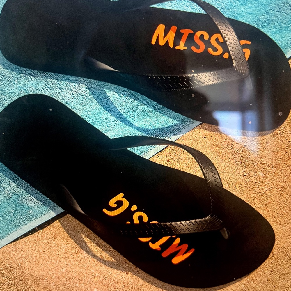 SIGNATURE MISS.G FLIP FLOPS